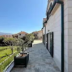 House Bianca Brac - New Listing - Experienced Host Nyaraló Postira