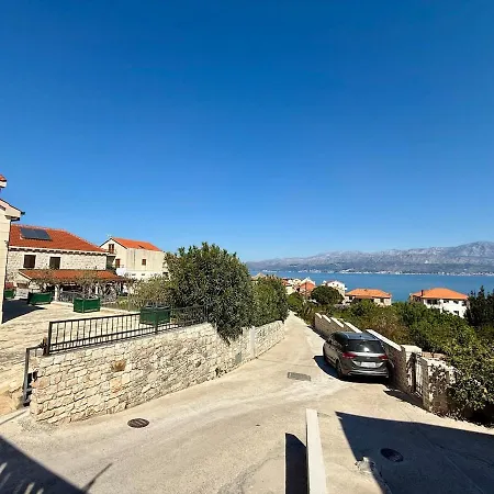 House Bianca Brac - New Listing - Experienced Host Nyaraló