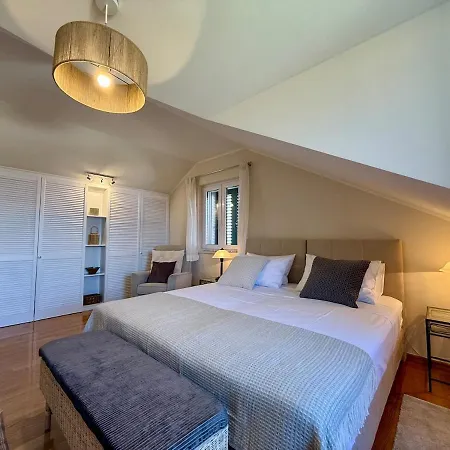 House Bianca Brac - New Listing - Experienced Host Nyaraló