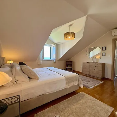 House Bianca Brac - New Listing - Experienced Host Nyaraló *