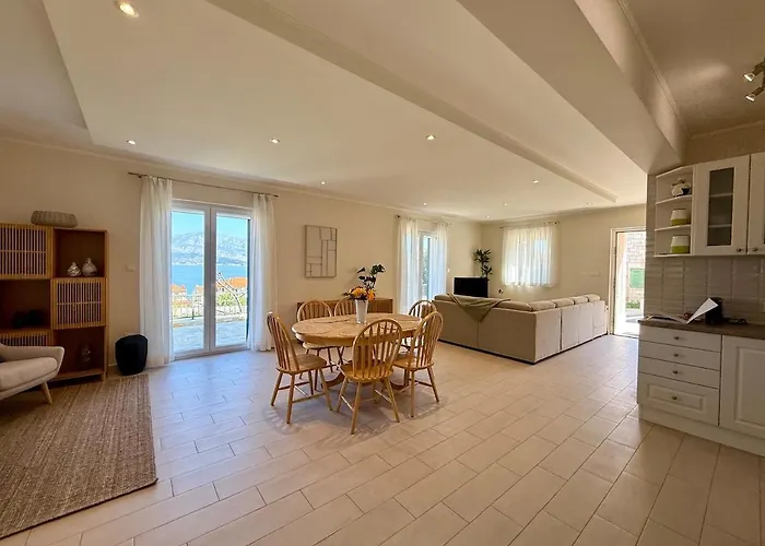 Ferienhaus House Bianca Brac - New Listing - Experienced Host Postira