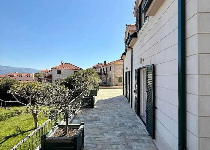 House Bianca Brac - New Listing - Experienced Host Ferienhaus Postira