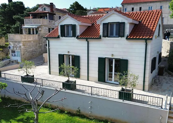 Ferienhaus House Bianca Brac - New Listing - Experienced Host Postira